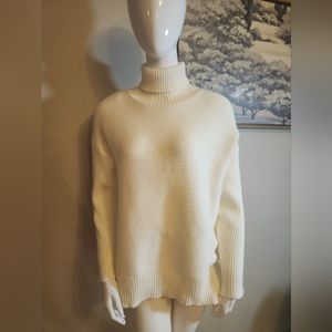 Philosophy Beige /White Turtleneck knitted sweater